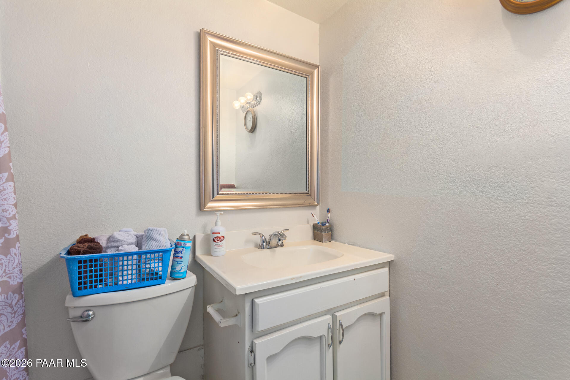 8151 West Clarendon Avenue Phoenix, AZ 85033 - Photo 16 of 46 16 - Claredon