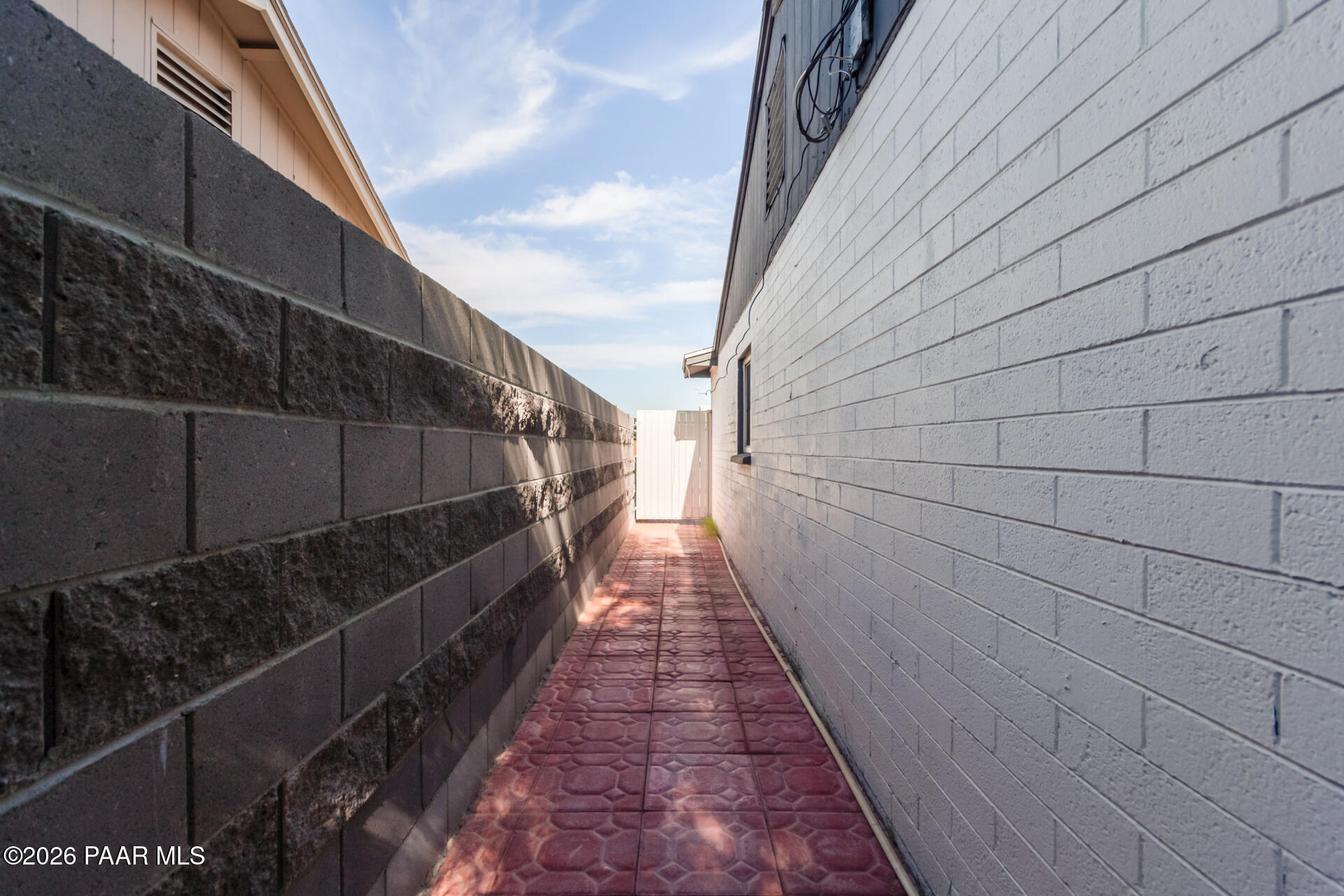 8151 West Clarendon Avenue Phoenix, AZ 85033 - Photo 33 of 46 33 - Claredon