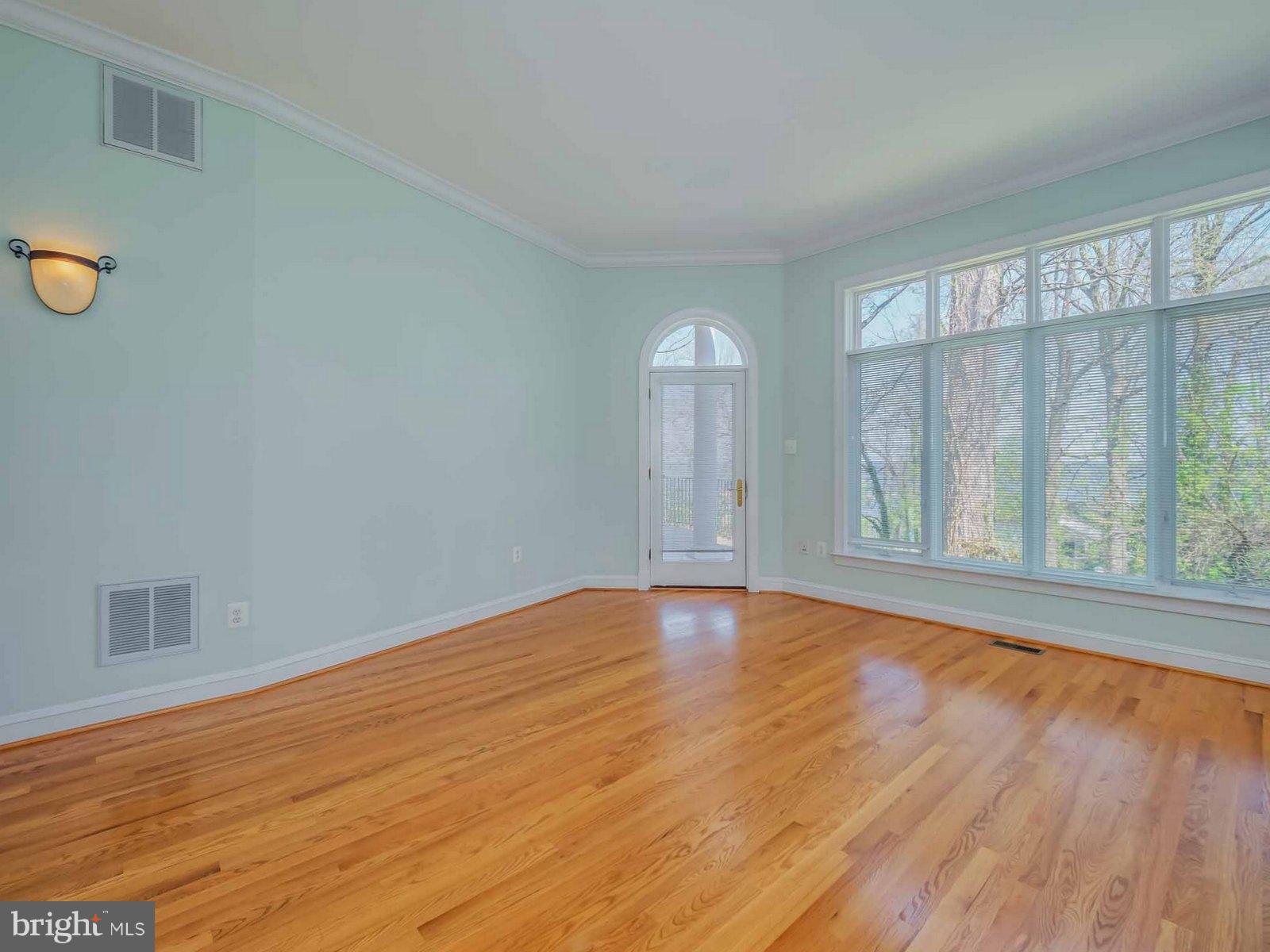 5825 Bayside Road St. Leonard, MD 20685 - Photo 15 of 30 Master w/ access to Veranda