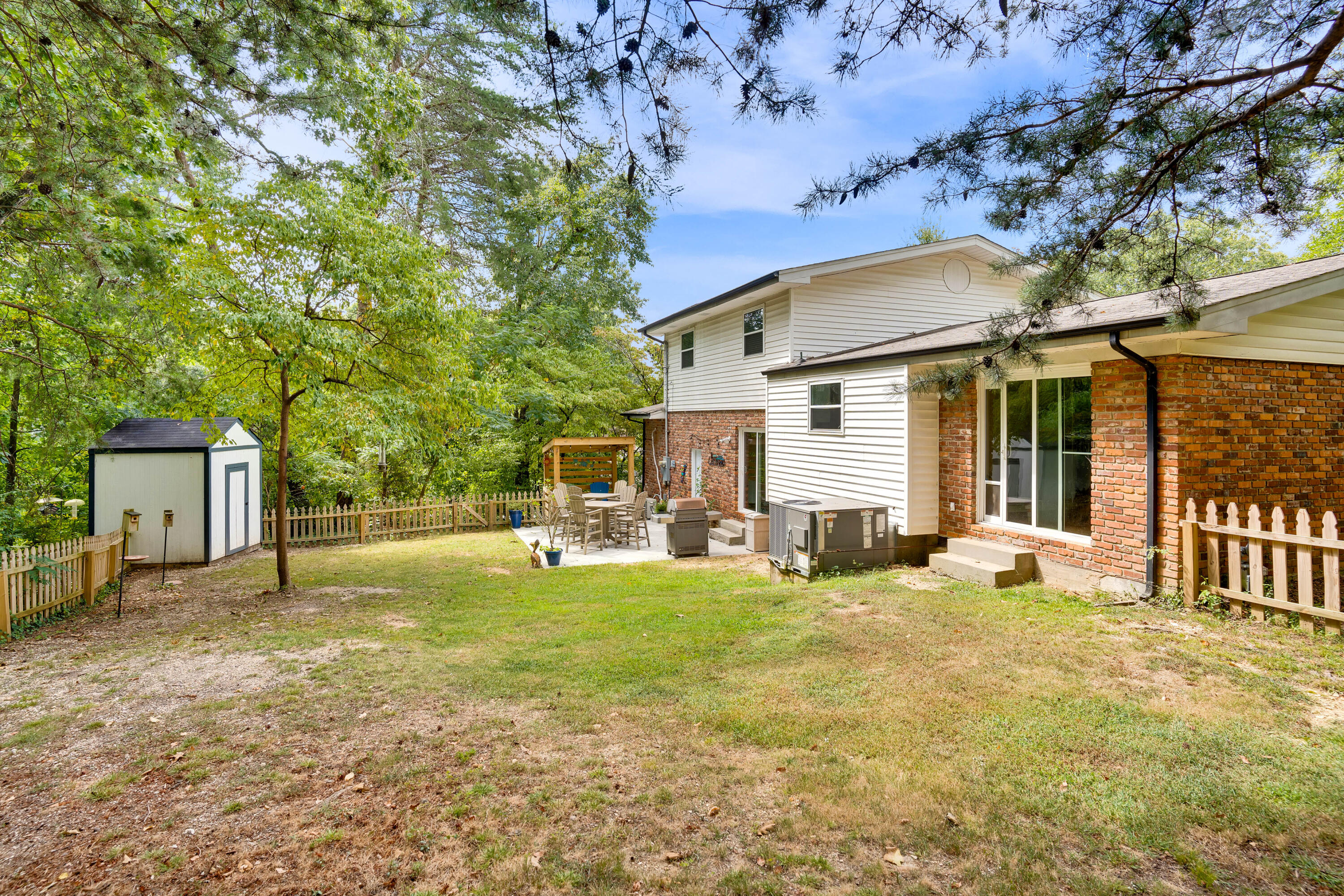 4508 Cloverdale Loop Hixson, TN 37343 - Photo 11 of 44 4508-Cloverdale-Loop-High-Res-Photos-33