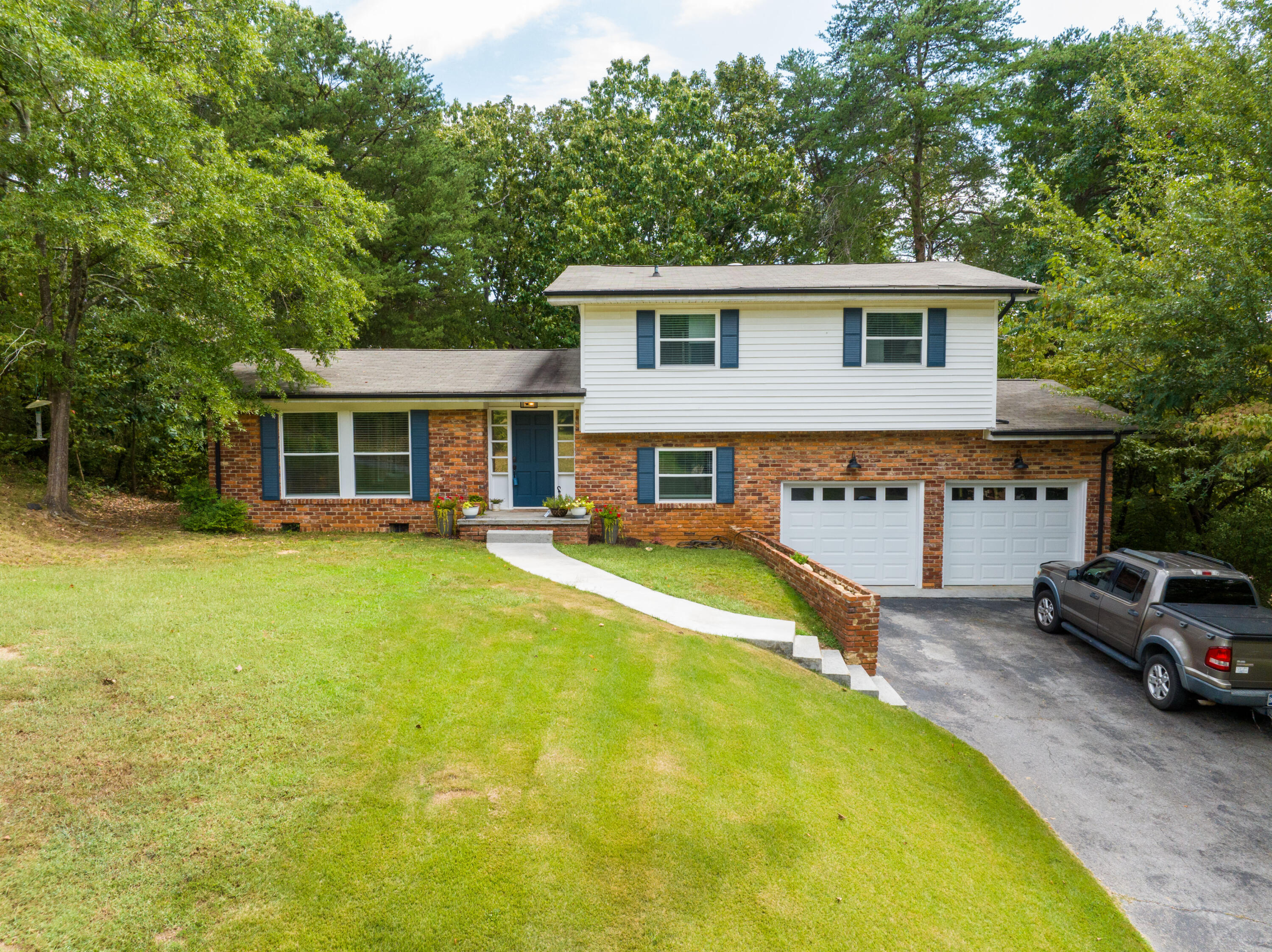 4508 Cloverdale Loop Hixson, TN 37343 - Photo 2 of 44 4508-Cloverdale-Loop-High-Res-Photos-1