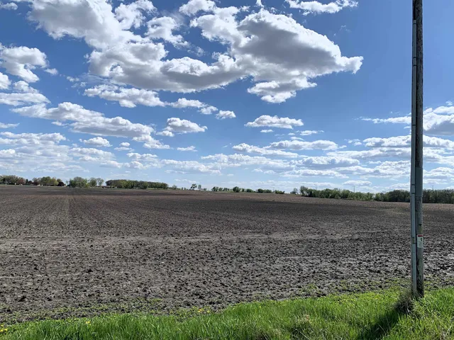 $175,000 | 3-acres Columbus, Columbus, WI 53925