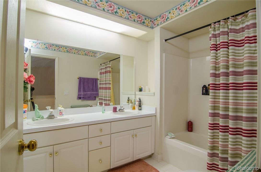 999 Chelsea Road Canton, MI 48187 - Photo 26 of 35 26.jpg