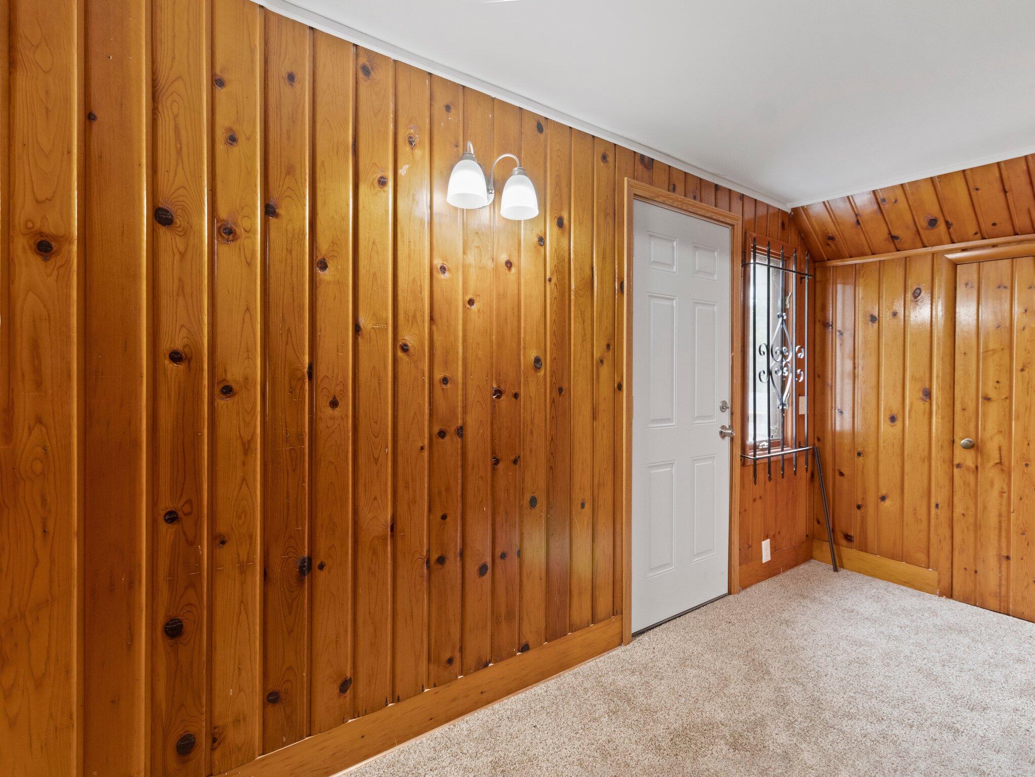 5751 North 38th Street Milwaukee, WI 53209 - Photo 15 of 26 15-web-or-mls-IMG_6436