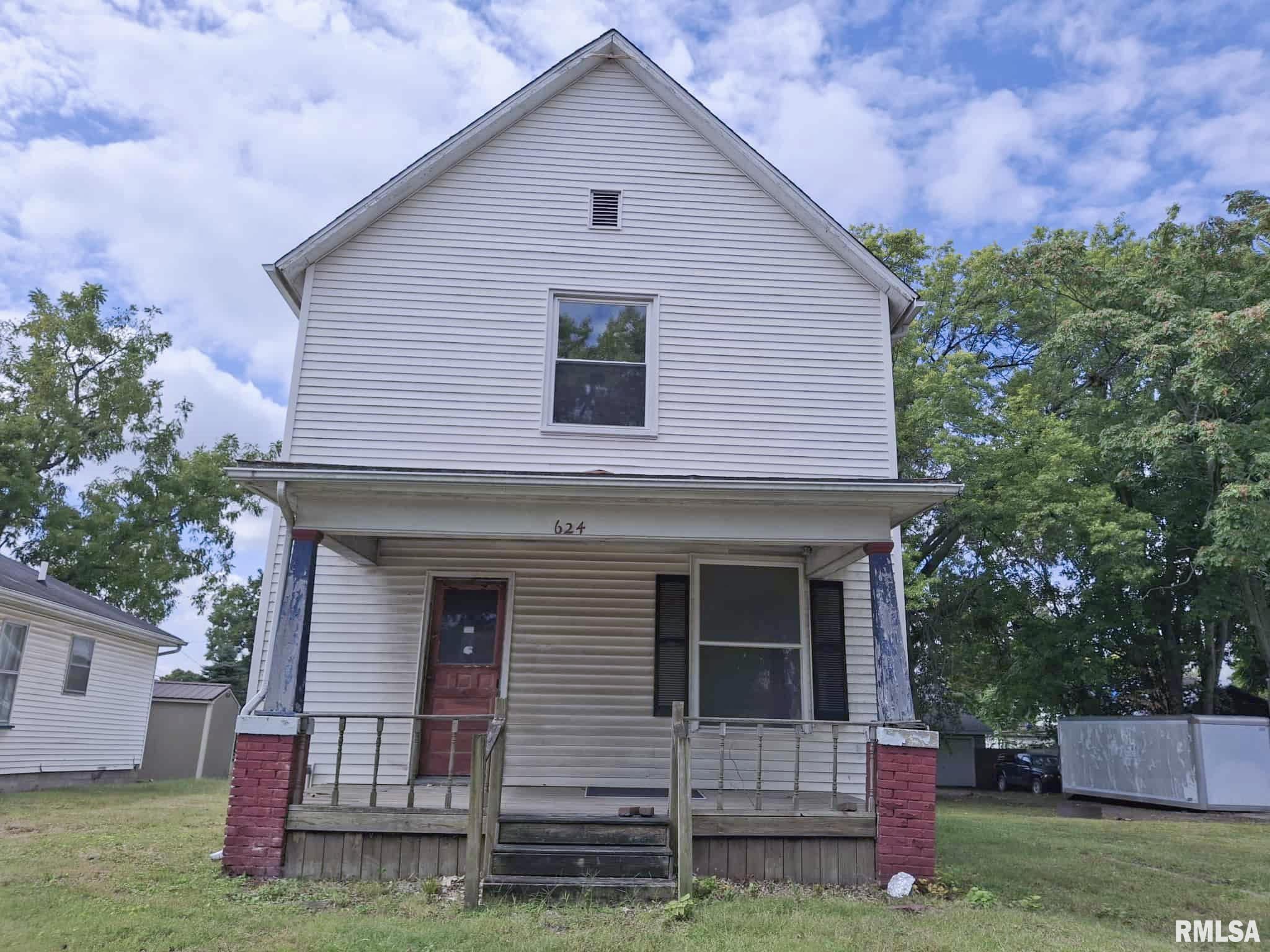 624 South Main Street Canton, IL 61520 - Photo 2 of 30