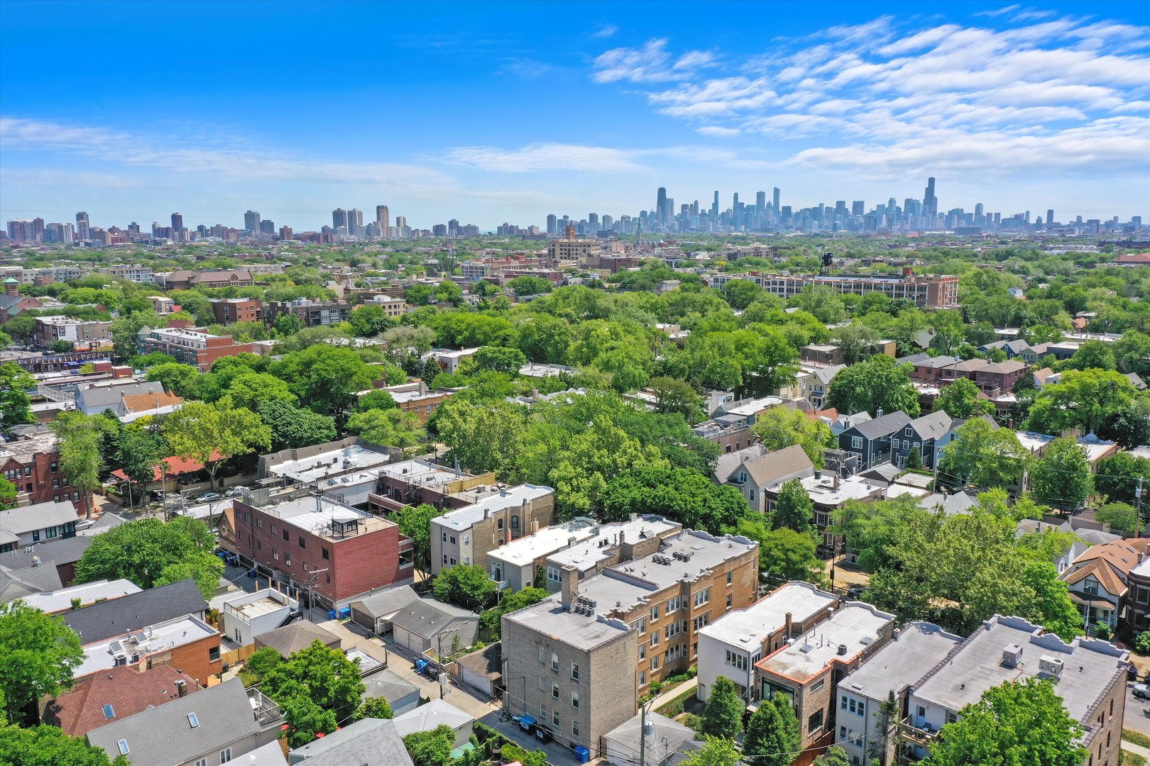 1928 West Addison Street, Unit 1S Chicago, IL 60613 - Photo 22 of 25 a view of a city