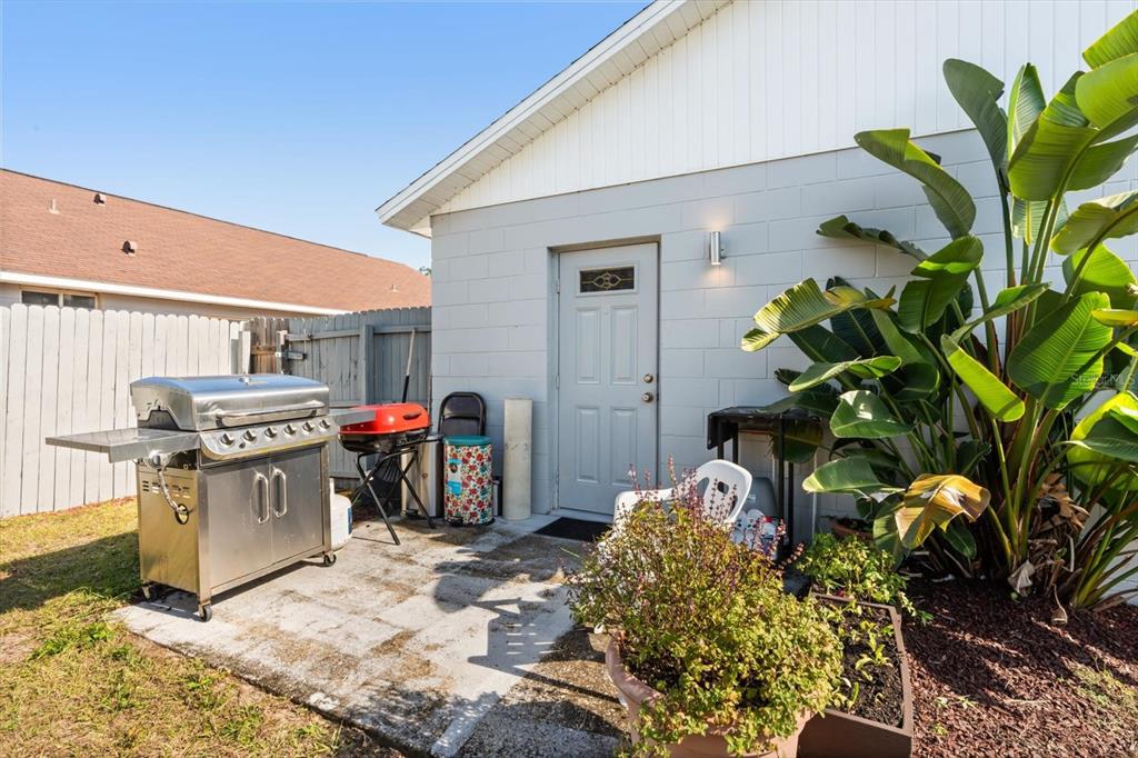 2008 Lauren Road Apopka, FL 32703 - Photo 18 of 25