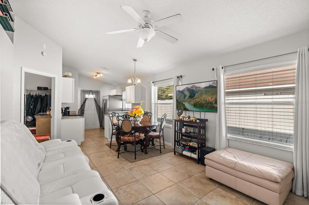 2008 Lauren Road Apopka, FL 32703 - Photo 4 of 25