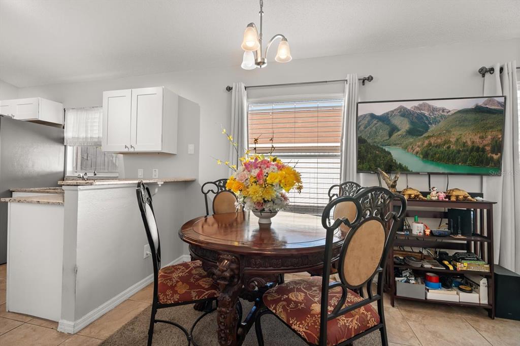 2008 Lauren Road Apopka, FL 32703 - Photo 6 of 25