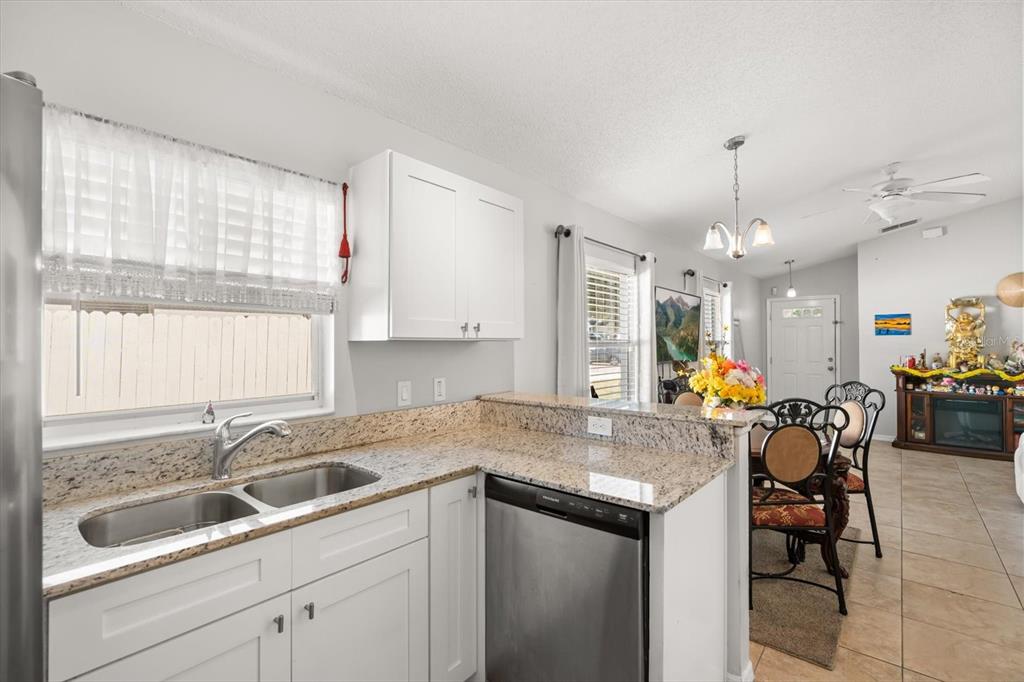 2008 Lauren Road Apopka, FL 32703 - Photo 9 of 25