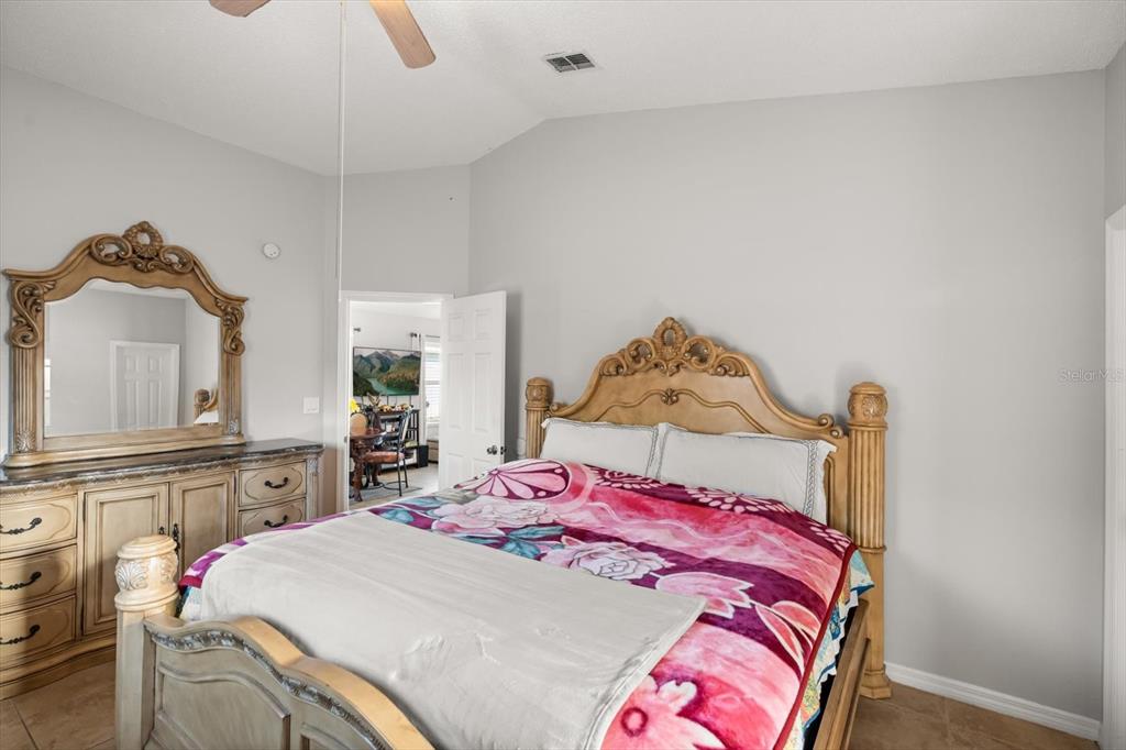 2008 Lauren Road Apopka, FL 32703 - Photo 10 of 25