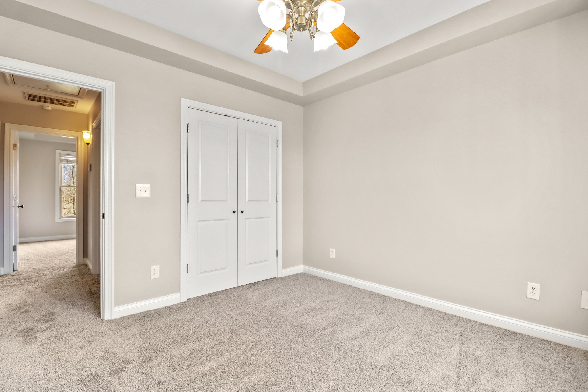 331 Tivoli Trail Springfield, TN 37172 - Photo 41 of 44 an empty room with chandelier fan