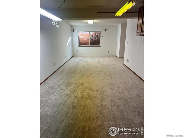 a view of a tennis court