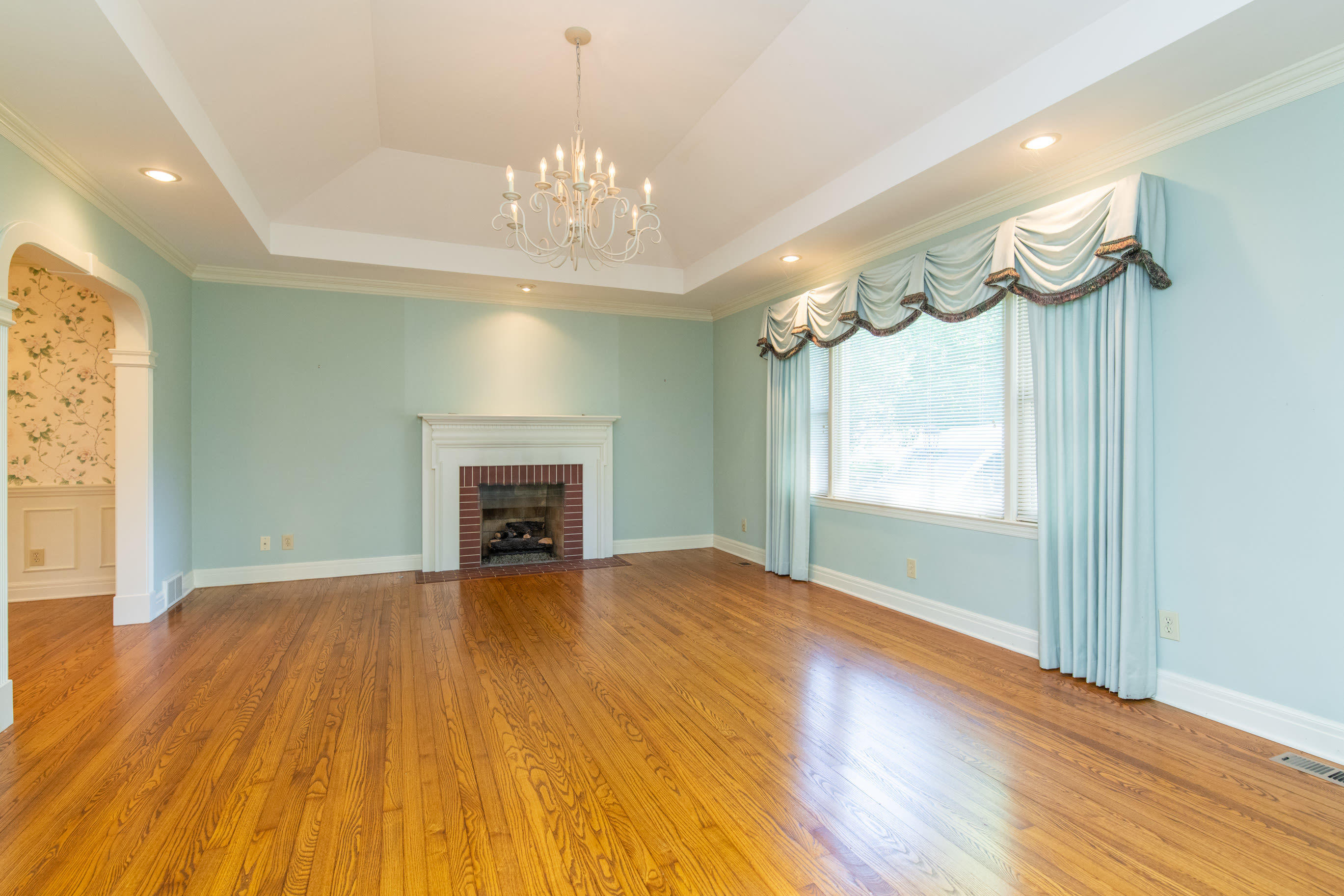 1213 Indian Mound Road Lexington, KY 40502 - Photo 9 of 48 20210623-1213-Indian-Mound-Rd-queen-real