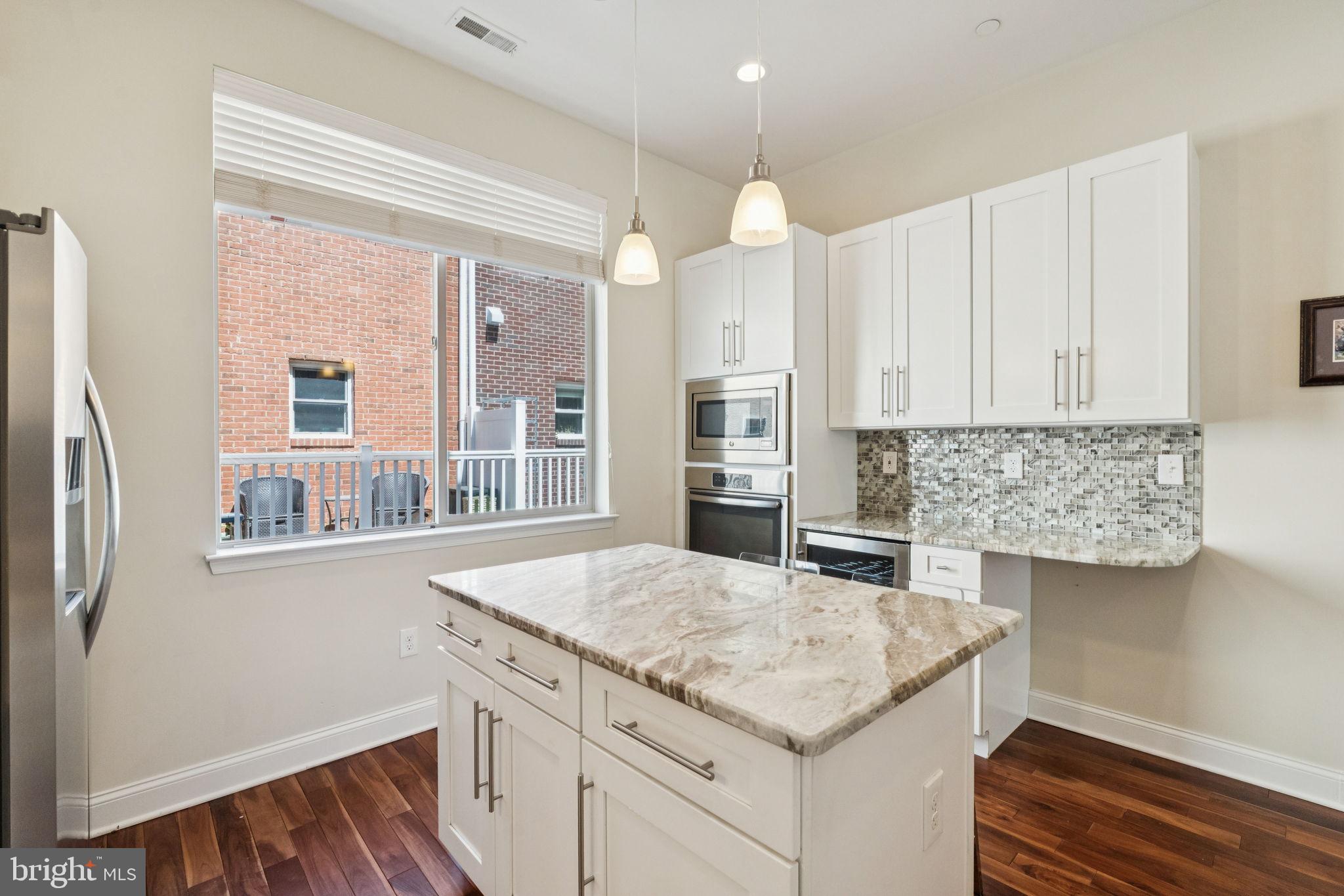 1915 League Street Philadelphia, PA 19146 - Photo 10 of 35 Kitchen