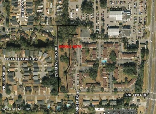 a picture of a bathroom