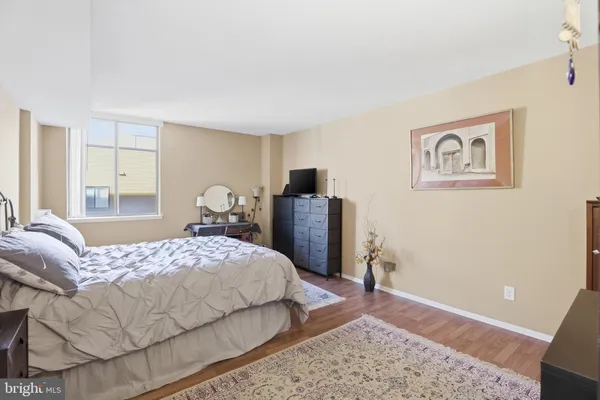 $157,000 | 4 Monroe Street, Unit 909, Rockville, MD 20850