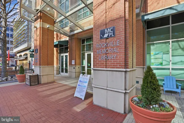 $157,000 | 4 Monroe Street, Unit 909, Rockville, MD 20850