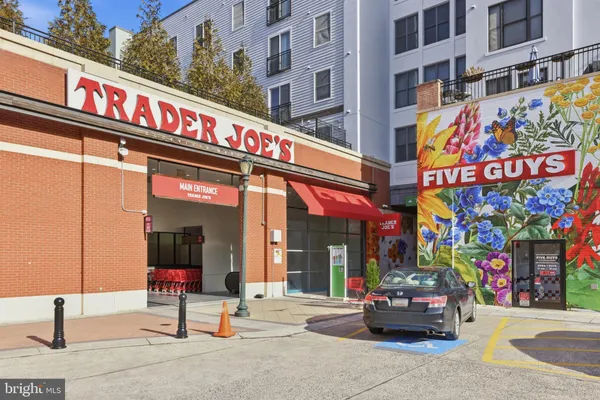 $157,000 | 4 Monroe Street, Unit 909, Rockville, MD 20850