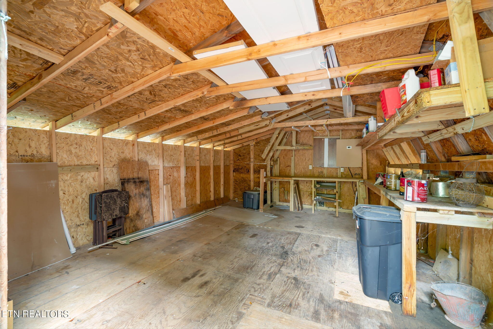 408 Delaware Avenue Oak Ridge, TN 37830 - Photo 32 of 35 a view of a storage room