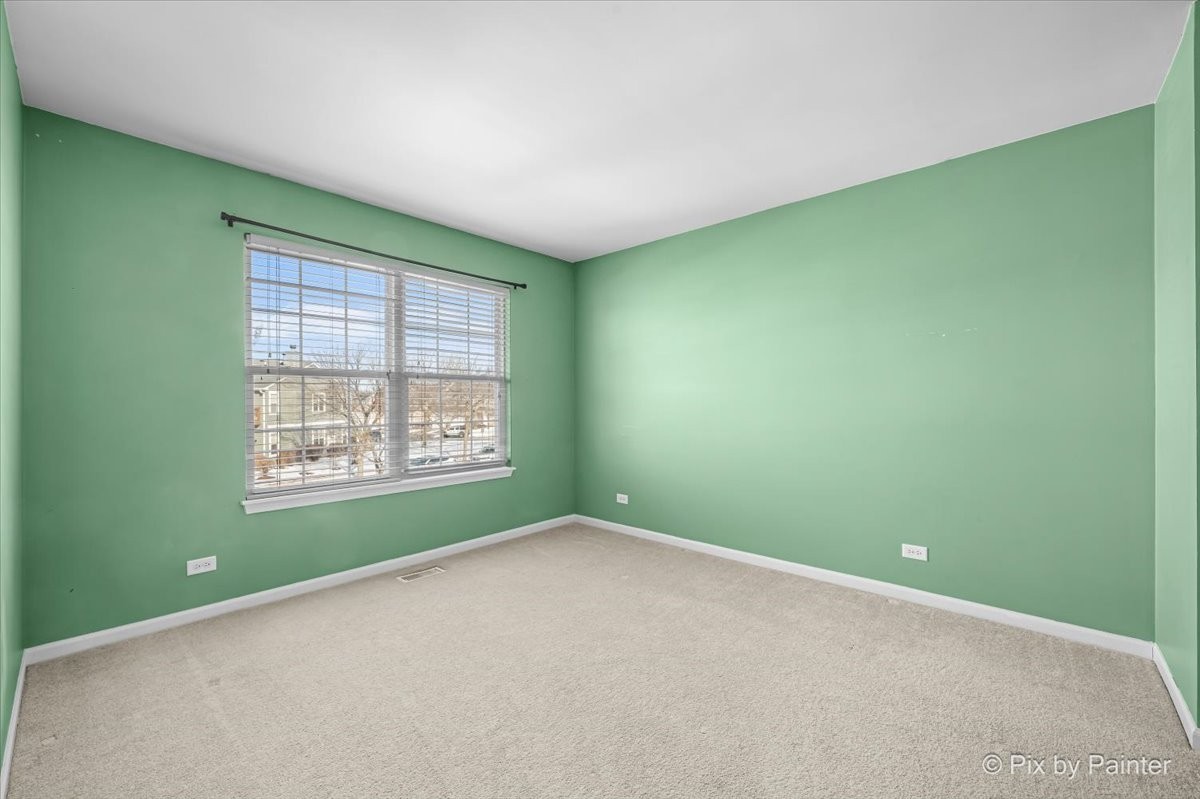 2424 Oneida Lane Naperville, IL 60563 - Photo 14 of 29