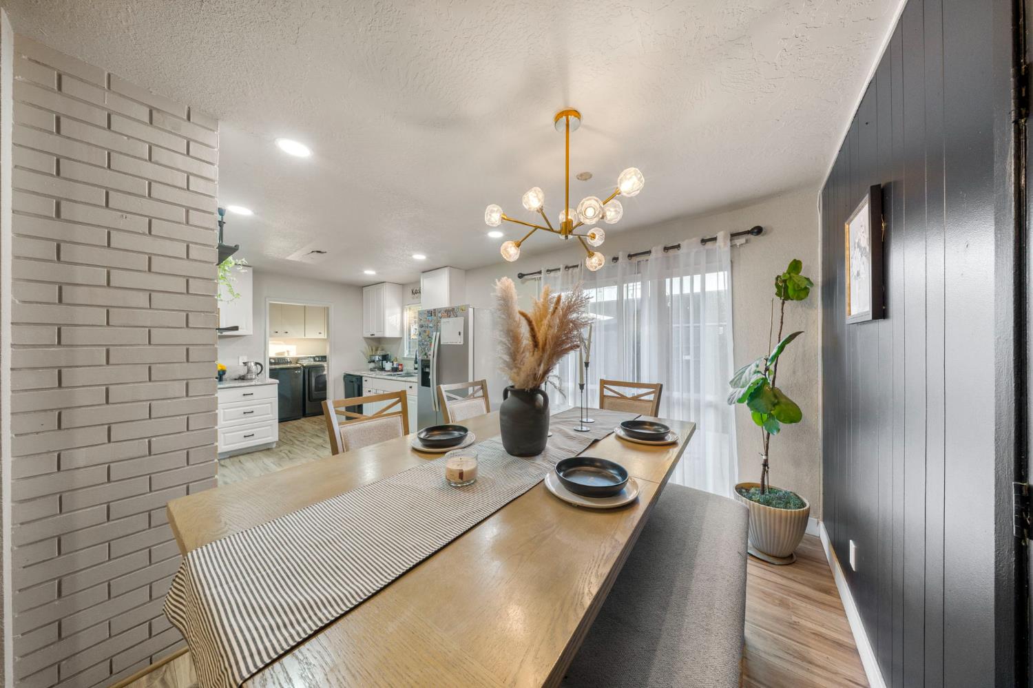 1636 Cameo Way Modesto, CA 95350 - Photo 3 of 26