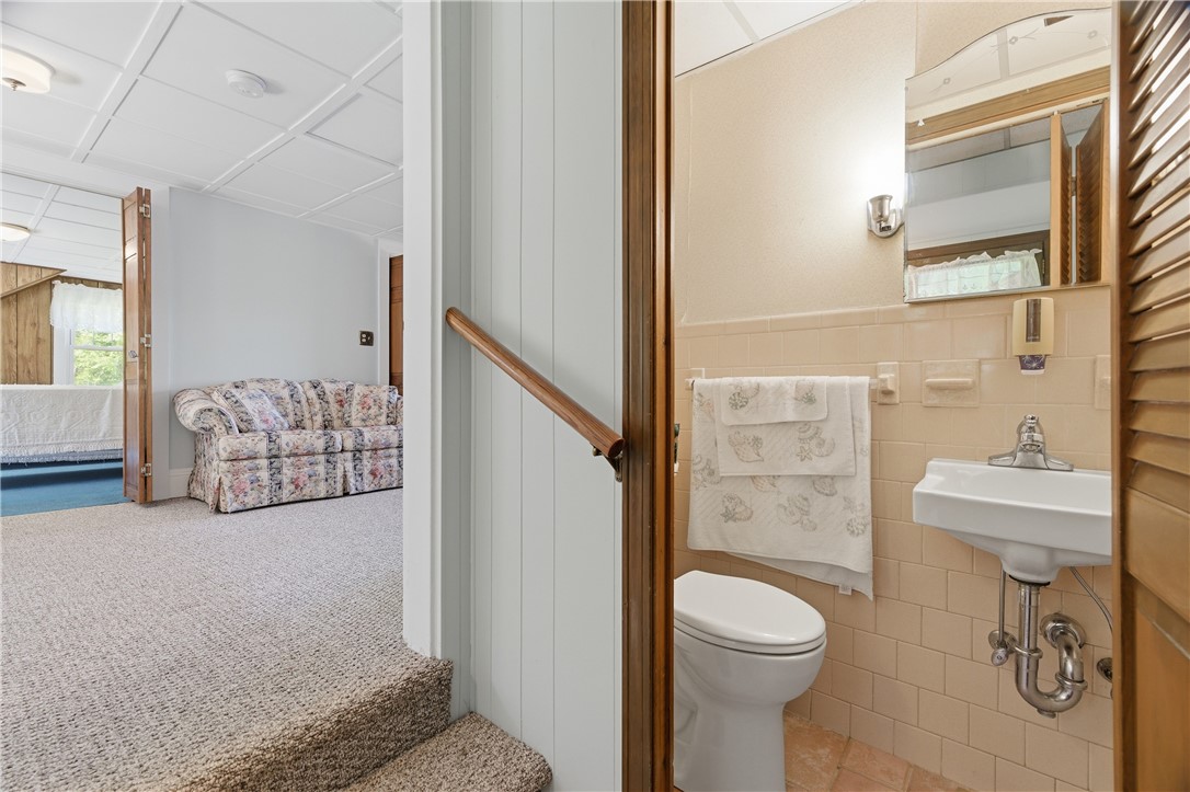 585 Reservoir Road Burrillville, RI 02859 - Photo 20 of 49