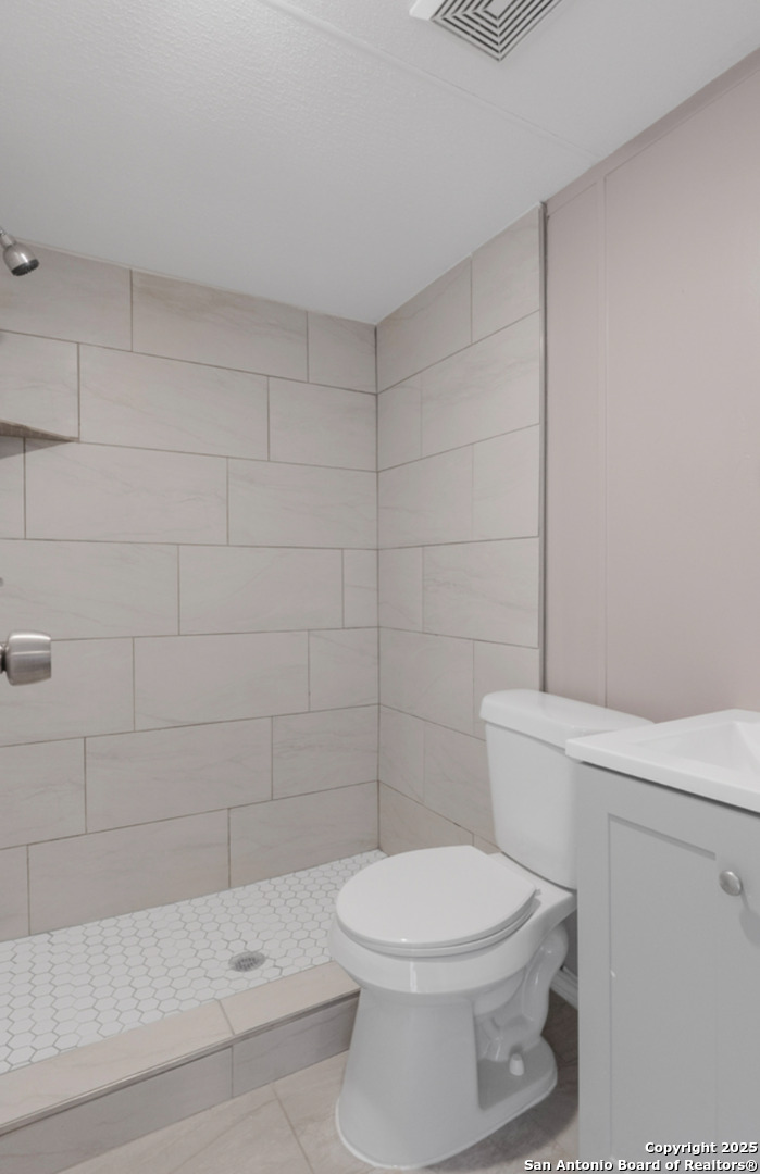 385 Will Rogers Drive Spring Branch, TX 78070 - Photo 15 of 23