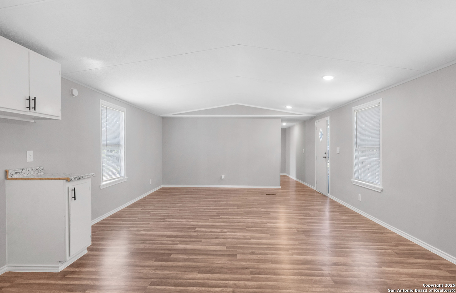 385 Will Rogers Drive Spring Branch, TX 78070 - Photo 5 of 23