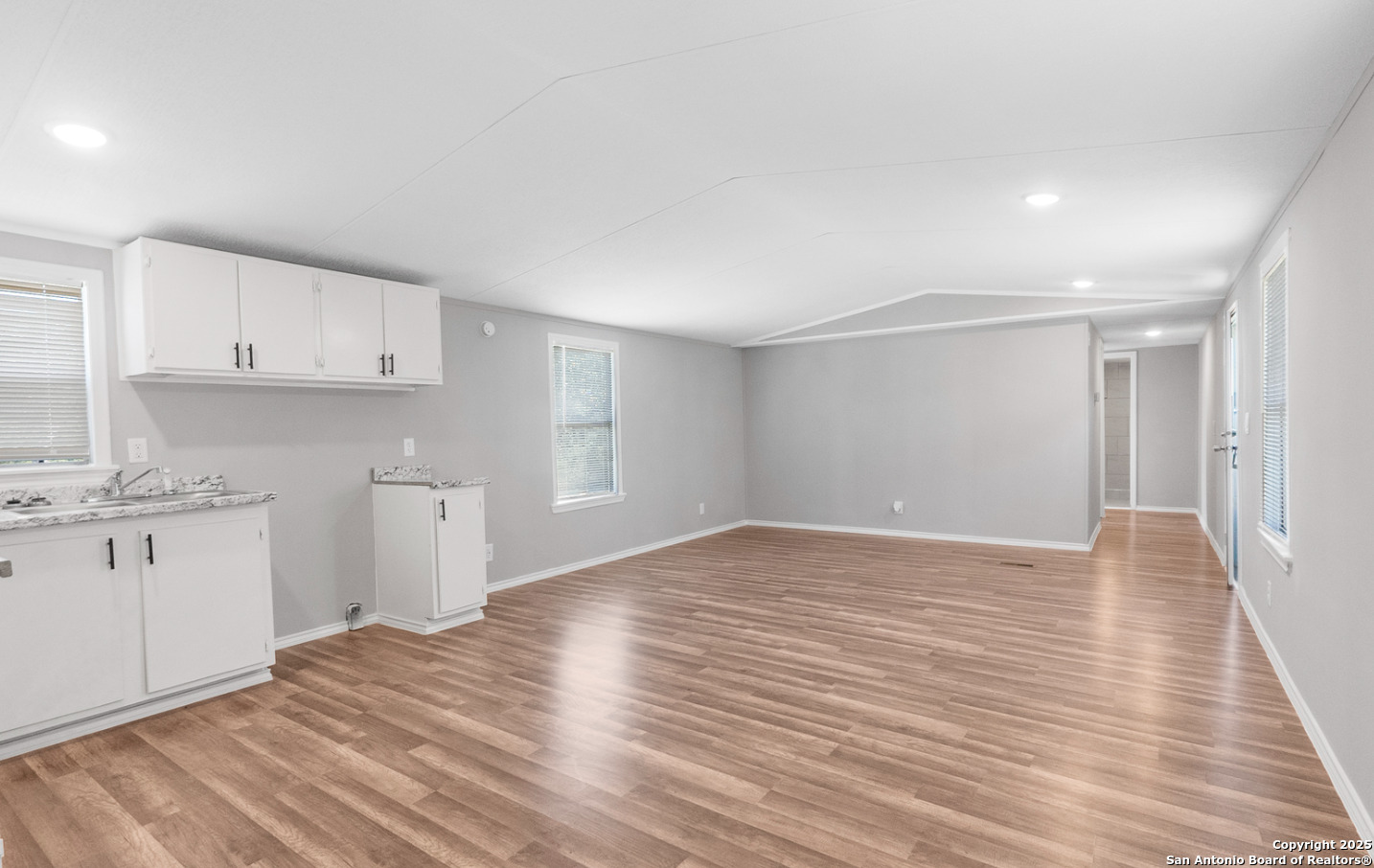 385 Will Rogers Drive Spring Branch, TX 78070 - Photo 6 of 23