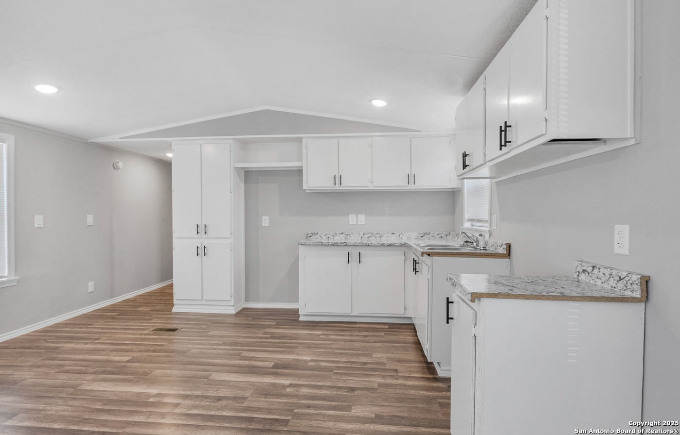 385 Will Rogers Drive Spring Branch, TX 78070 - Photo 10 of 23