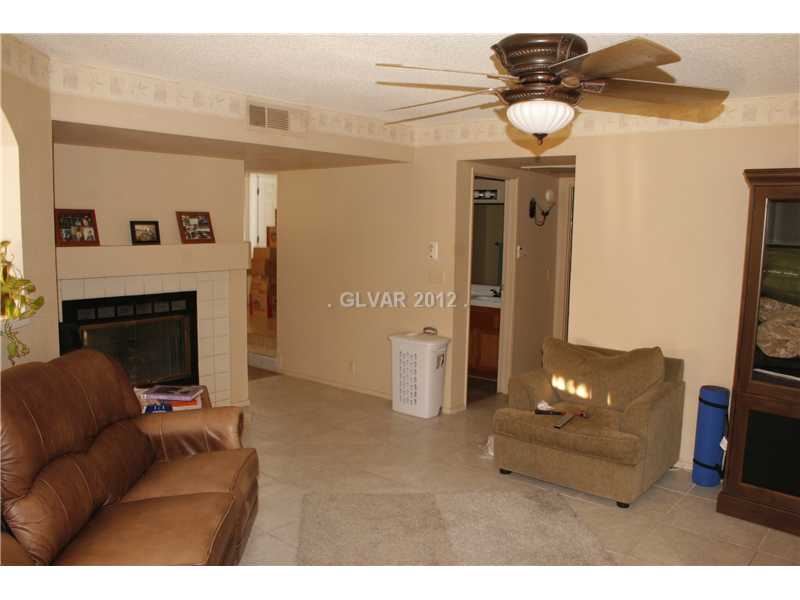 55 Westheimer Road Henderson, NV 89074 - Photo 8 of 11 Den.