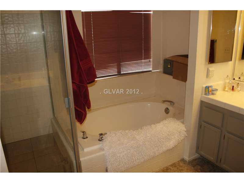 55 Westheimer Road Henderson, NV 89074 - Photo 10 of 11 Master Bath/Spa.