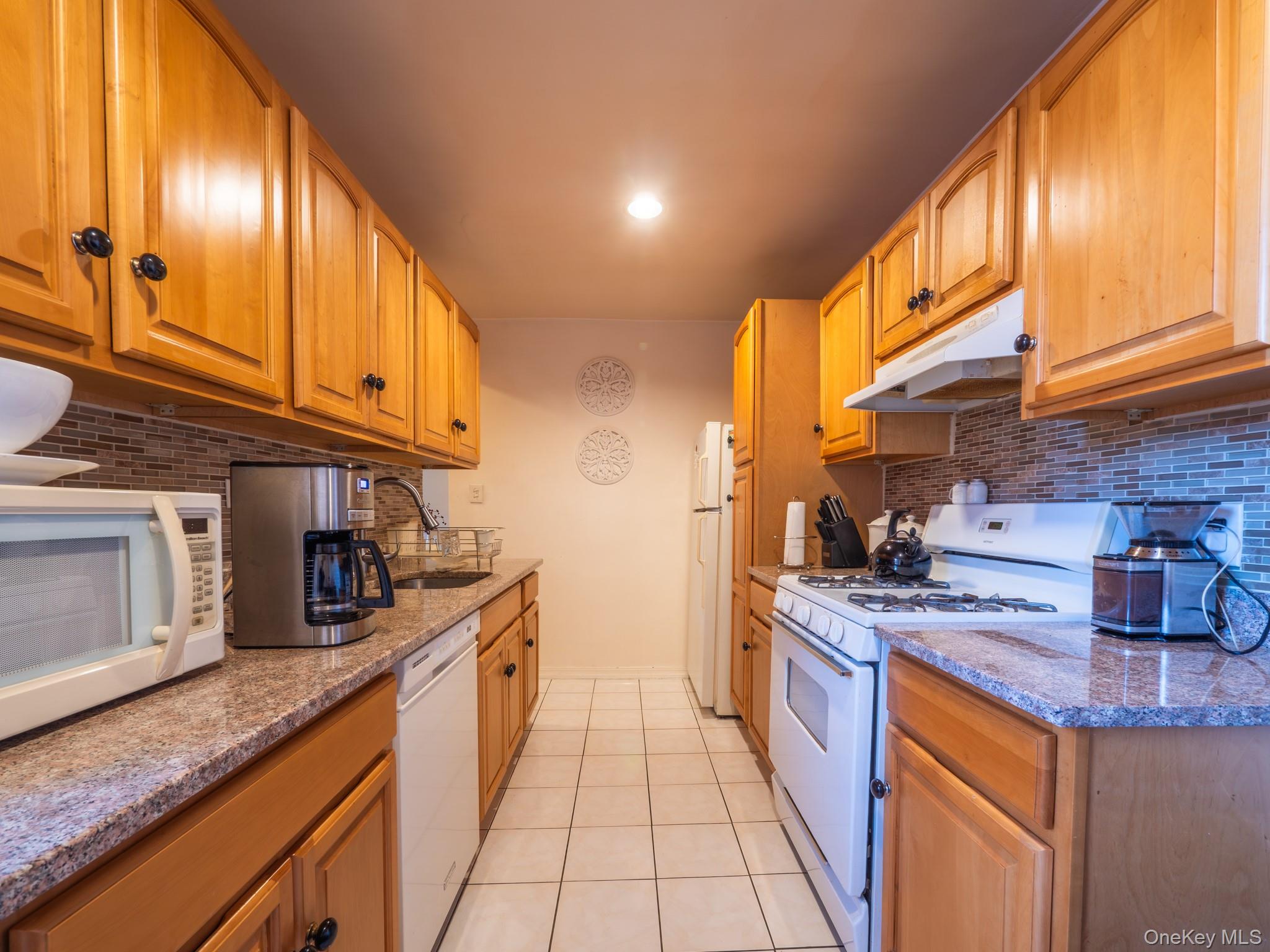 110-15 71st Road, Unit 6K Queens, NY 11375 - Photo 13 of 18