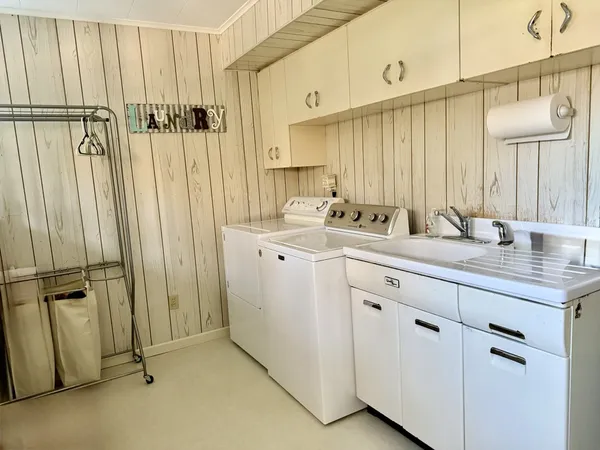 $175,500 | 107 North Oneca Street, Tonica, IL 61370