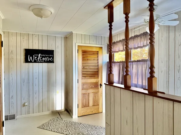 $175,500 | 107 North Oneca Street, Tonica, IL 61370