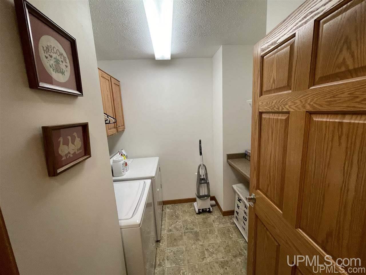 43797 Superior Road Houghton, MI 49931 - Photo 12 of 24 Gallery Image 12