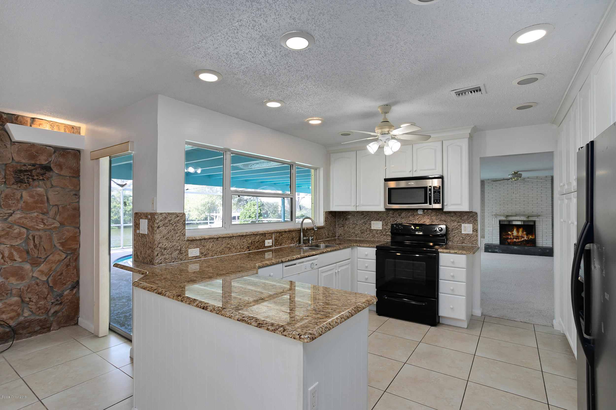 120 La Riviere Road Cocoa Beach, FL 32931 - Photo 3 of 33 Kitchen