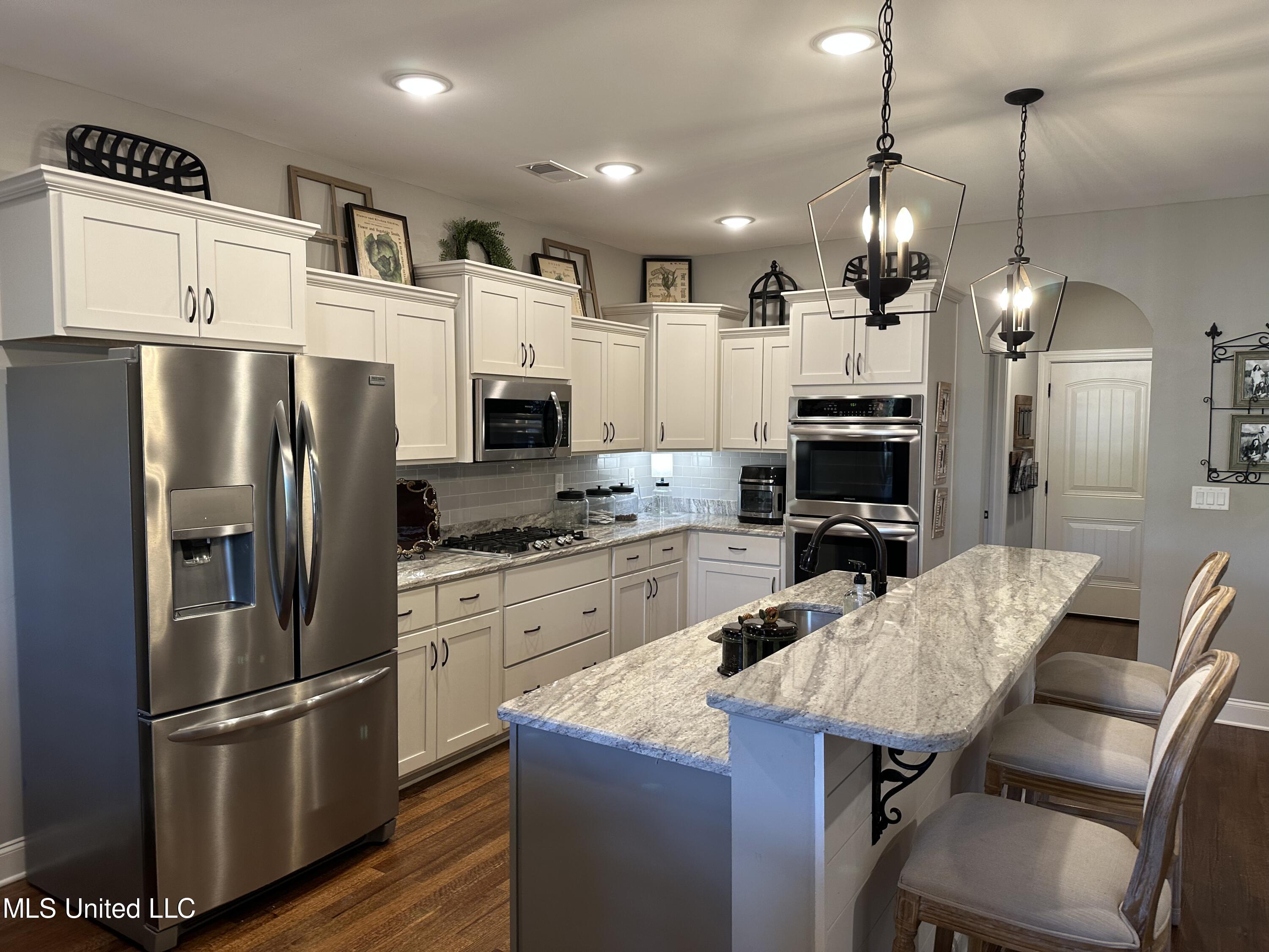 4770 Balterson Loop South Olive Branch, MS 38654 - Photo 4 of 37 kitchen close up