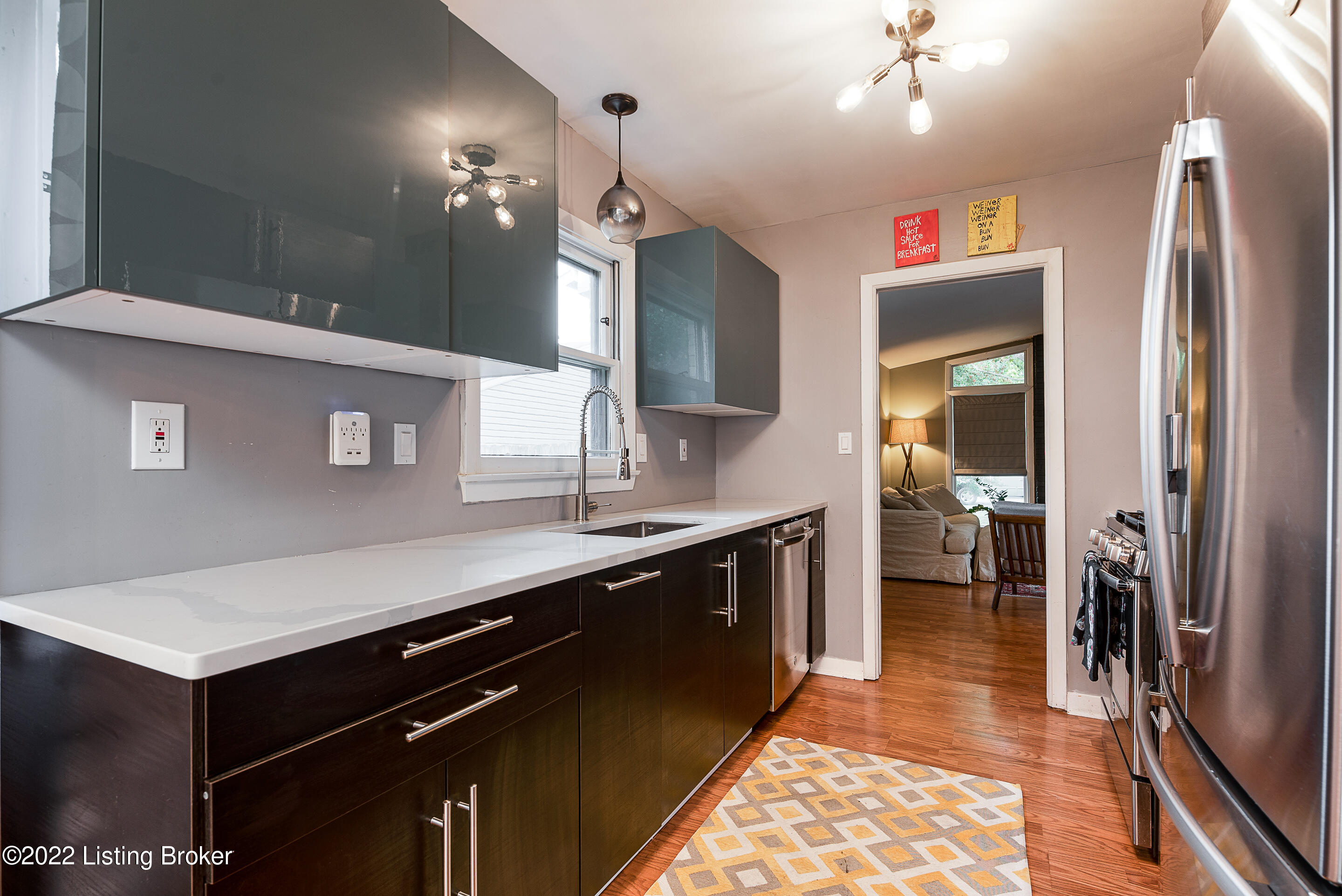7108 Woolrich Road Louisville, KY 40222 - Photo 10 of 23 AAA WR Kitchen 3