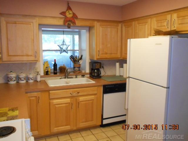 2541 John R Road Rochester Hills, MI 48307 - Photo 5 of 14