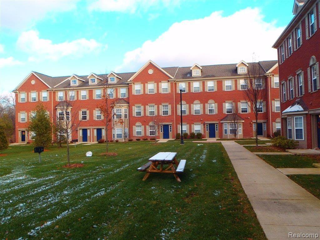 22736 Goddard Road, Unit 40 Taylor, MI 48180 - Photo 1 of 13 8577.jpg