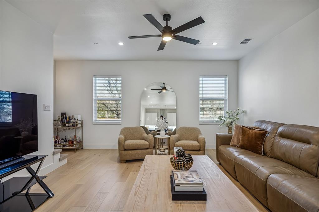 1147 North Madison Avenue, Unit 107 Dallas, TX 75208 - Photo 13 of 23