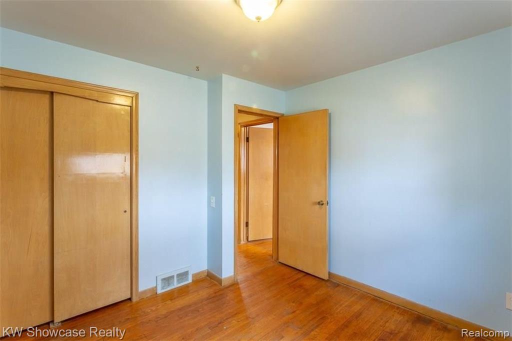 26632 Potomac Court Center Line, MI 48015 - Photo 21 of 45