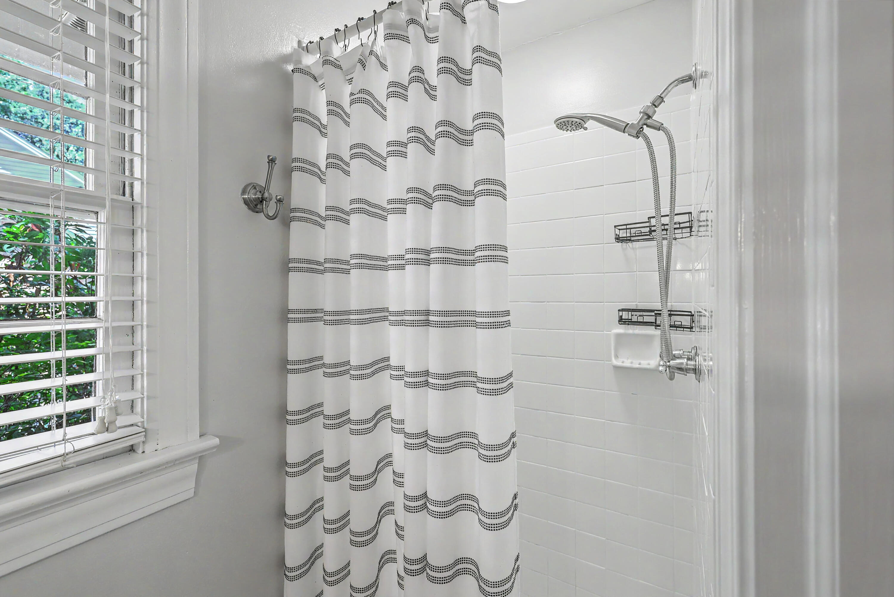 910 Regatta Road Charleston, SC 29412 - Photo 26 of 39 Ensuite bath