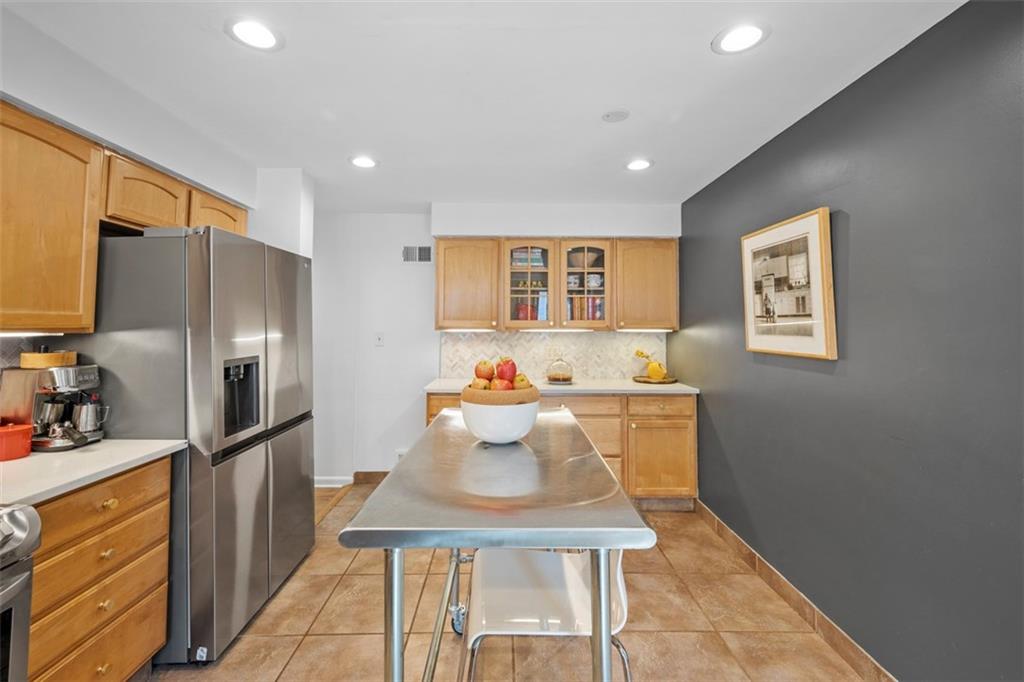 7134 Roycrest Place Pittsburgh, PA 15208 - Photo 13 of 42