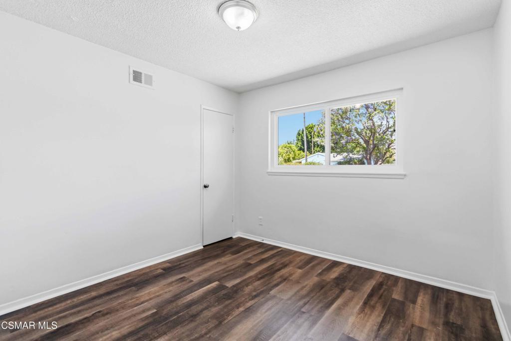 1692 Alviso Street Simi Valley, CA 93065 - Photo 13 of 22