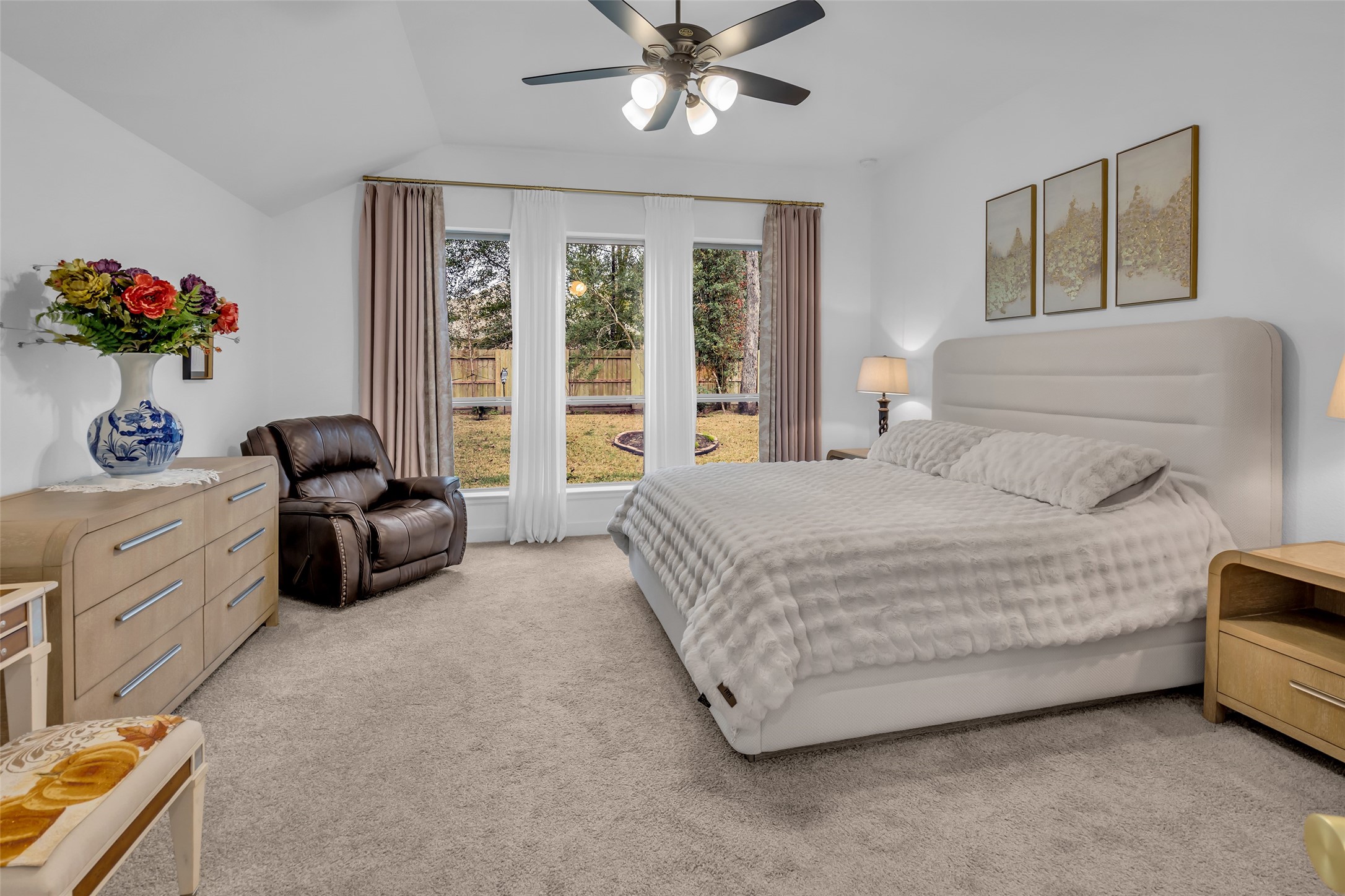 633 North Rivus Overlook Drive Willis, TX 77318 - Photo 13 of 27 Large and private primary suite