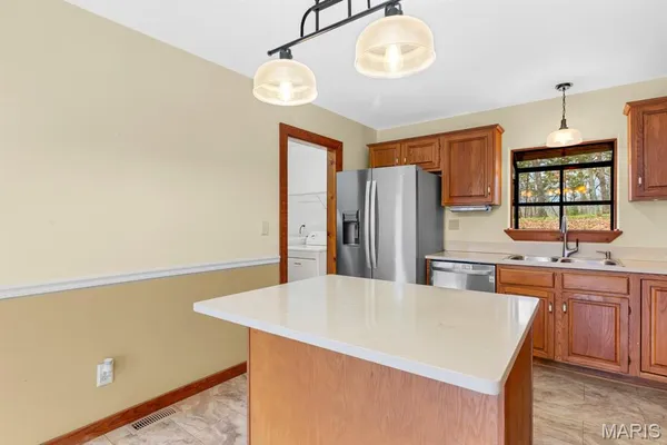 $260,000 | 1192 Quiver Court, Lake Sherwood, MO 63357