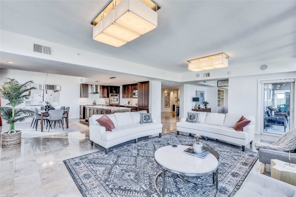 54 Rainey Street, Unit 1222 Austin, TX 78701 - Photo 15 of 40